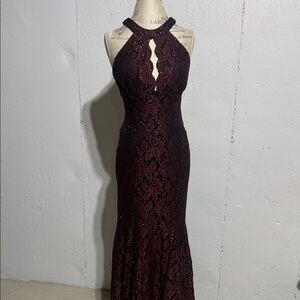 Chic Backless Burgundy Lace Dress